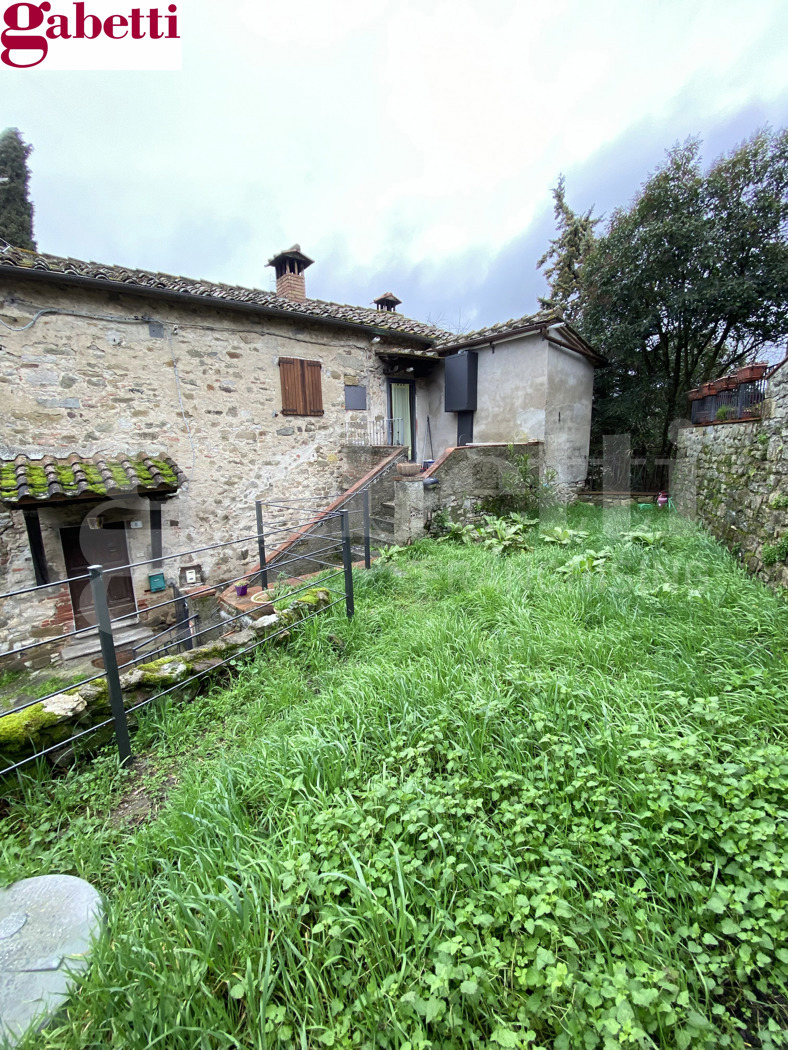 Appartamento con giardino a Gaiole in Chianti