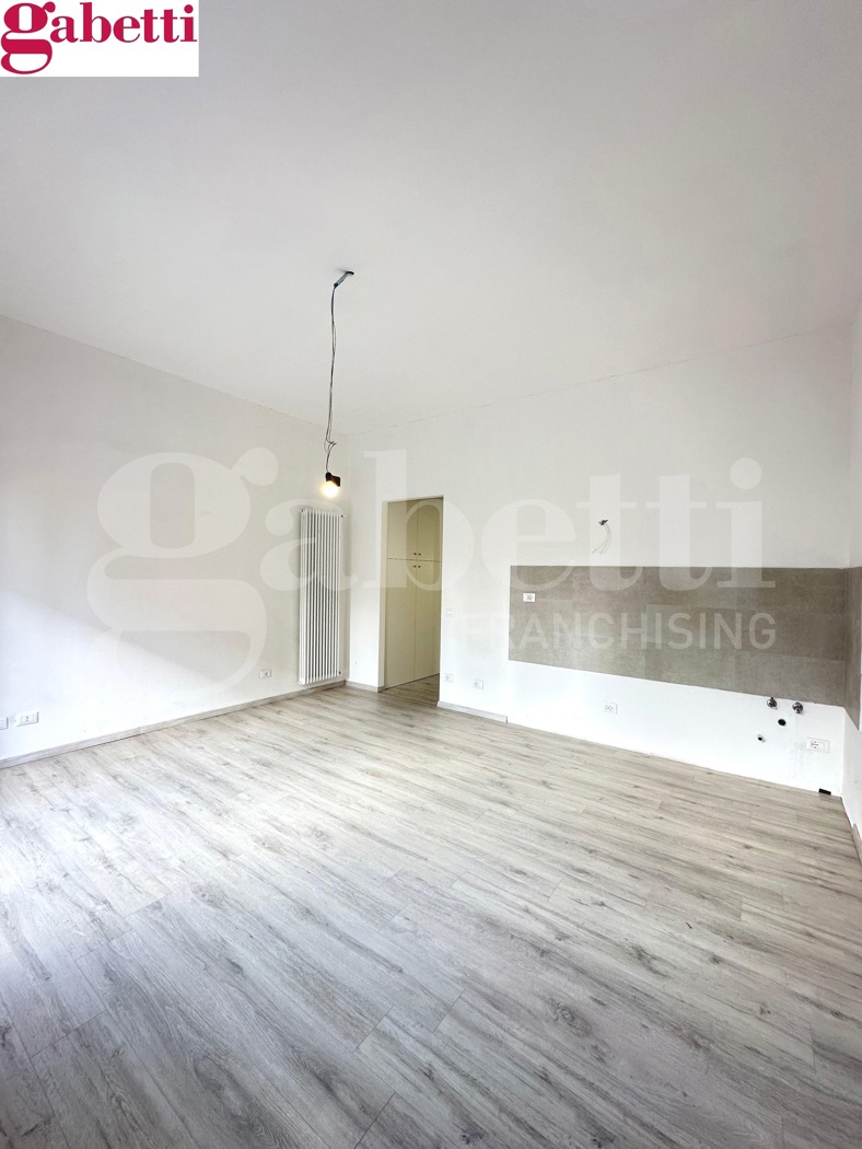 Trilocale con box a Monteriggioni