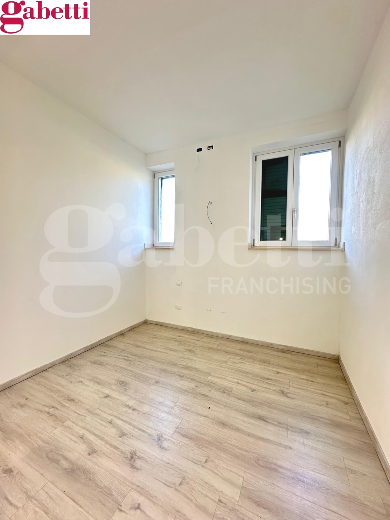 Trilocale con box a Monteriggioni