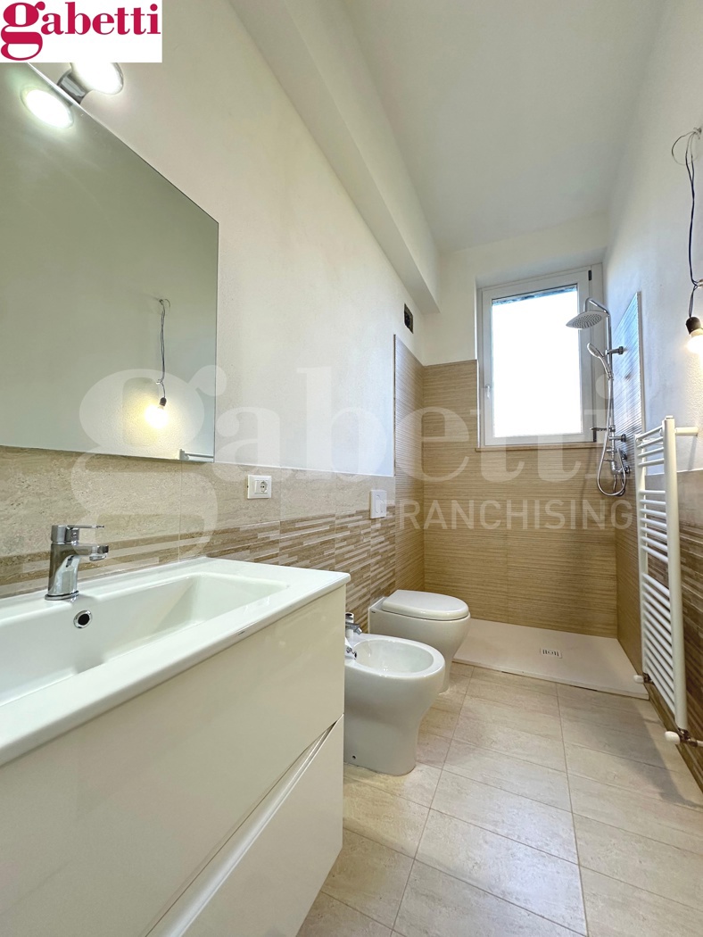 Trilocale con box a Monteriggioni