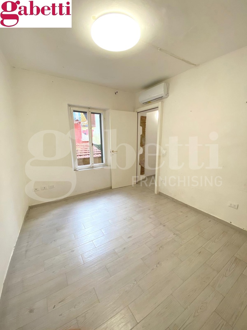 Quadrilocale con giardino a Asciano