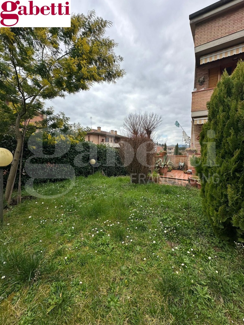 Appartamento con giardino a Castelnuovo Berardenga