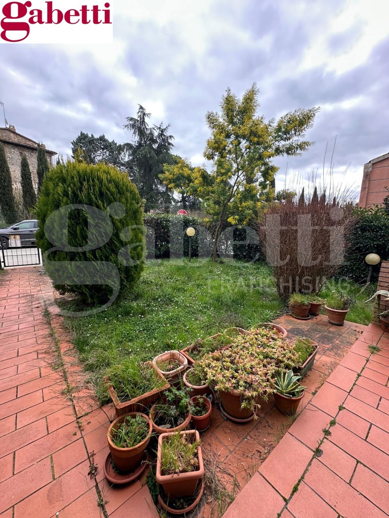 Appartamento con giardino a Castelnuovo Berardenga