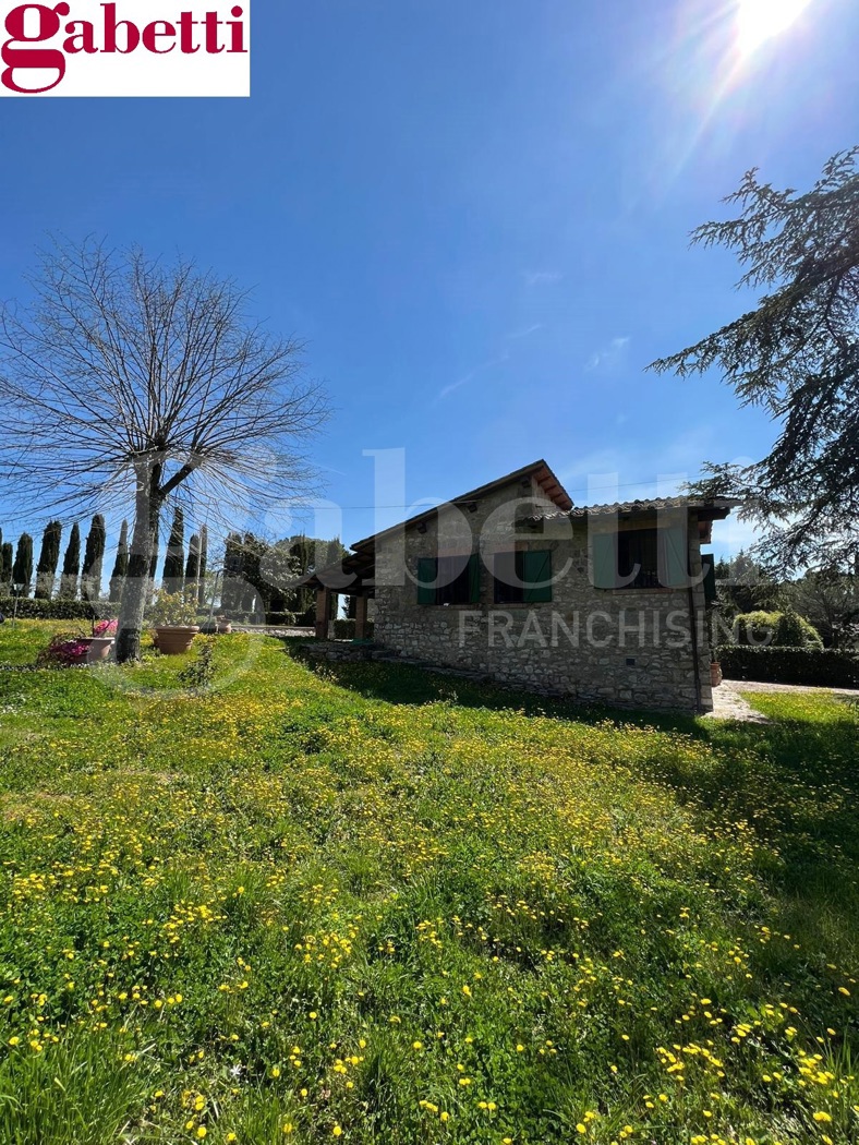 Appartamento con giardino a Gaiole in Chianti