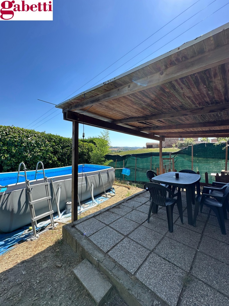 Quadrilocale con giardino a Monteroni d'Arbia