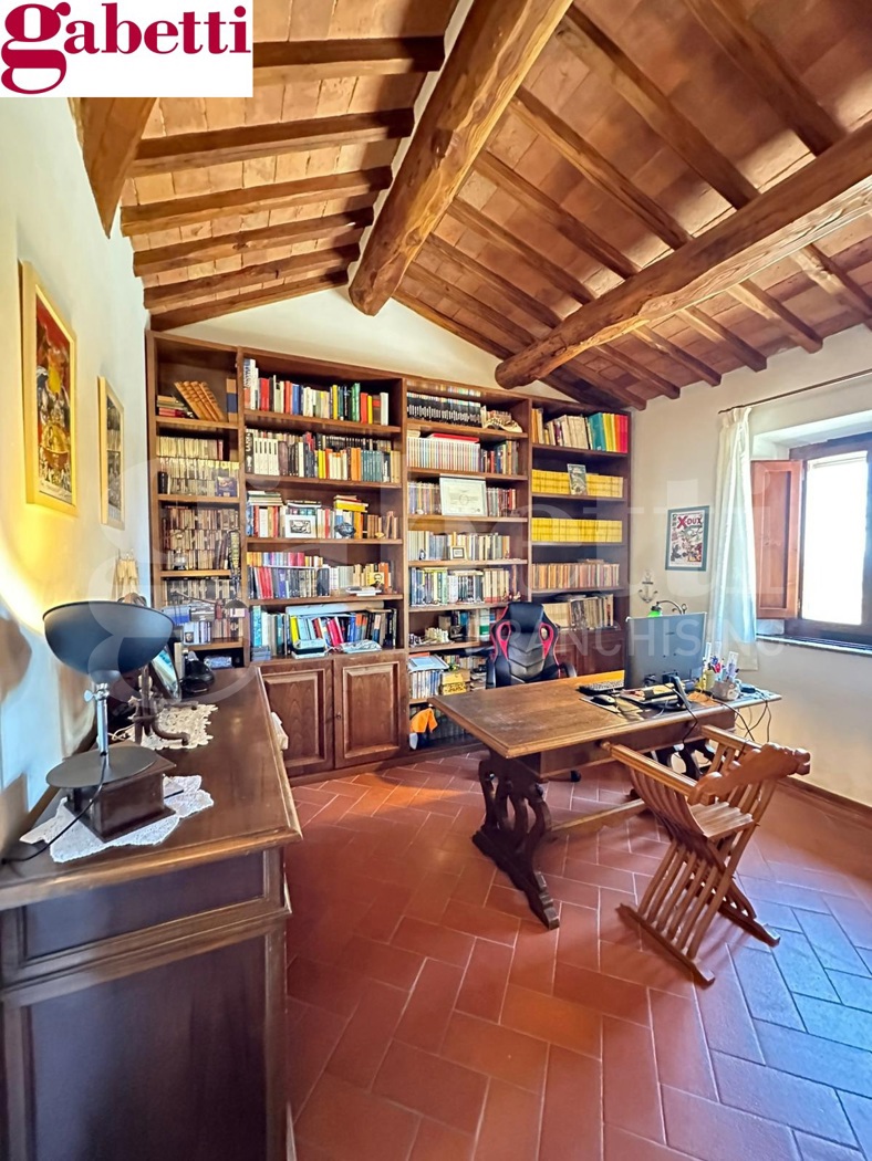 Quadrilocale con giardino a Castelnuovo Berardenga