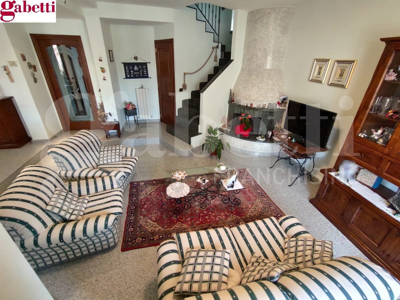 Villa con giardino a Asciano