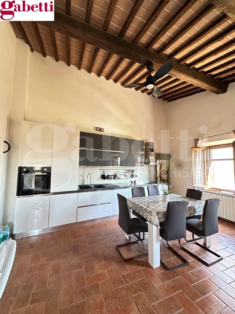 Quadrilocale con giardino a Monteroni d'Arbia
