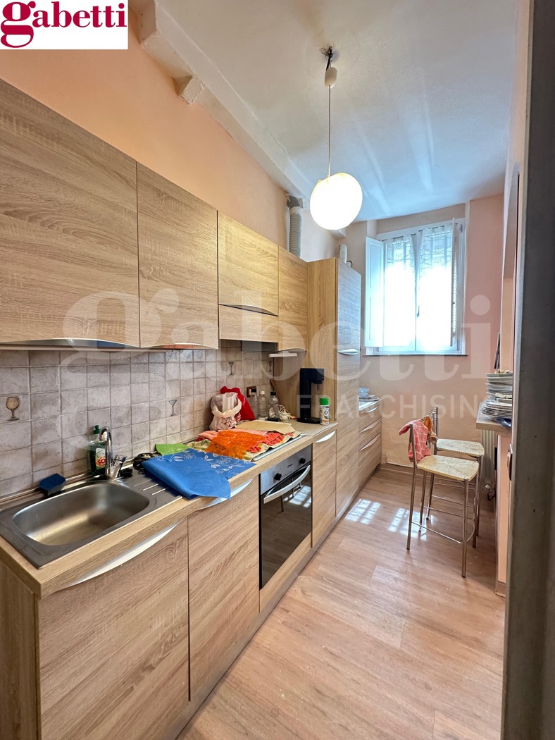 Appartamento con box a Siena