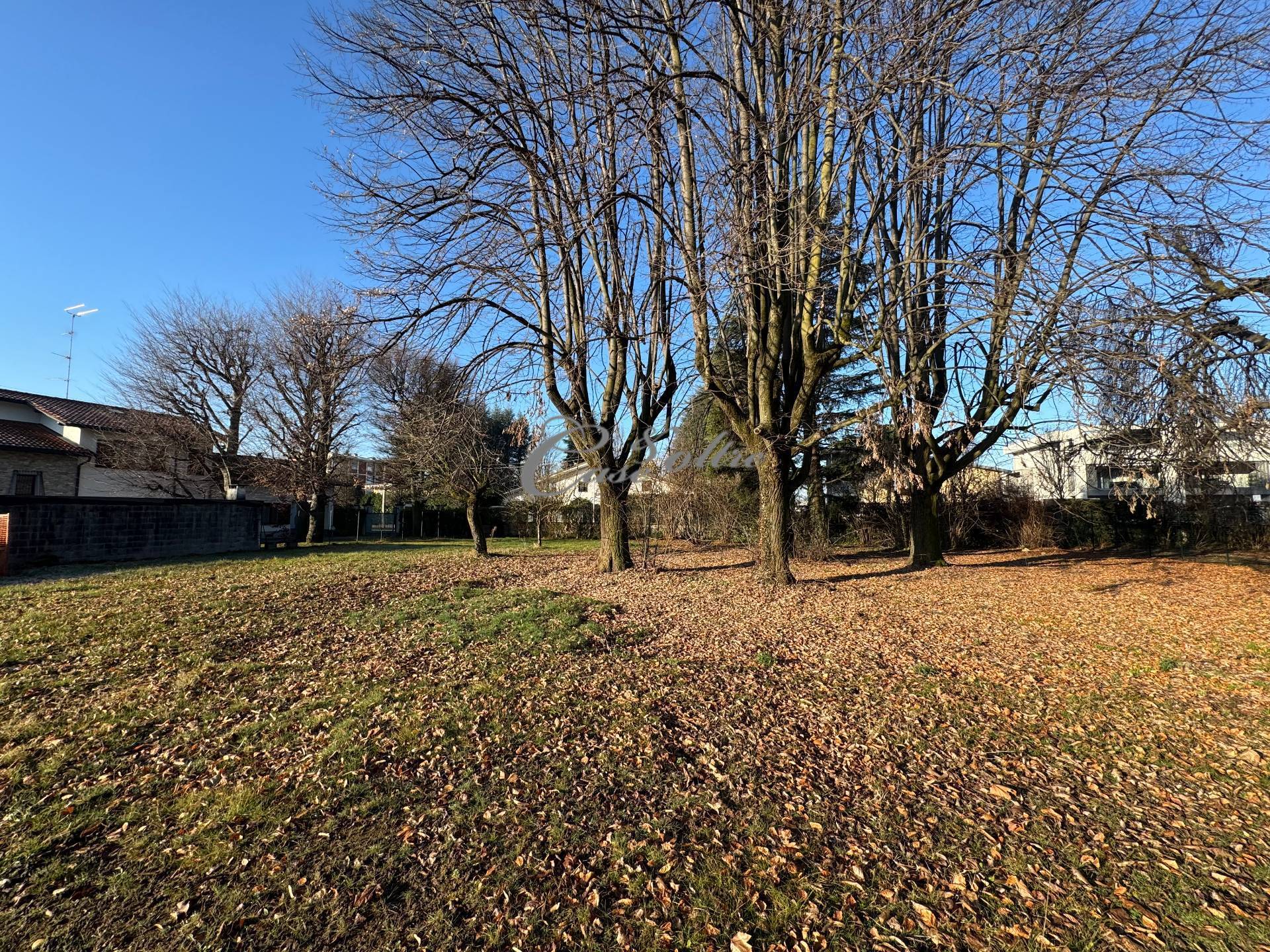 Terreno edificabile residenziale in vendita a Rovellasca