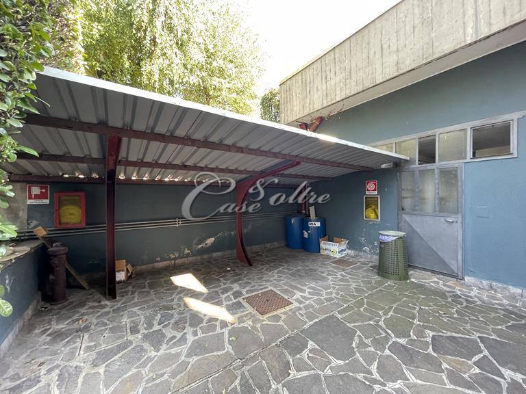 Capannone in vendita a Novedrate