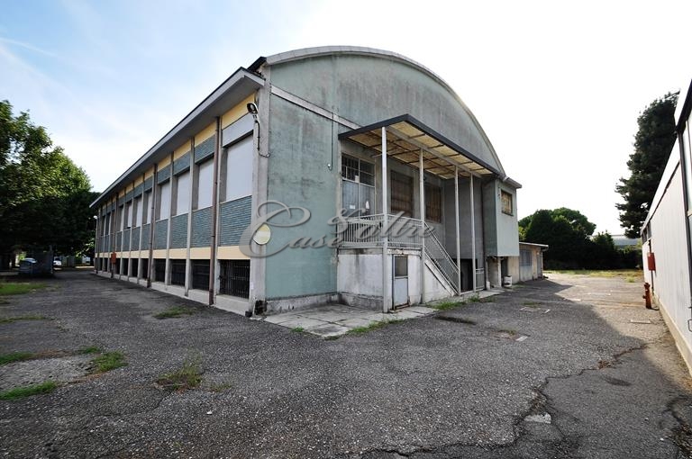 Capannone in affitto a Caronno Pertusella
