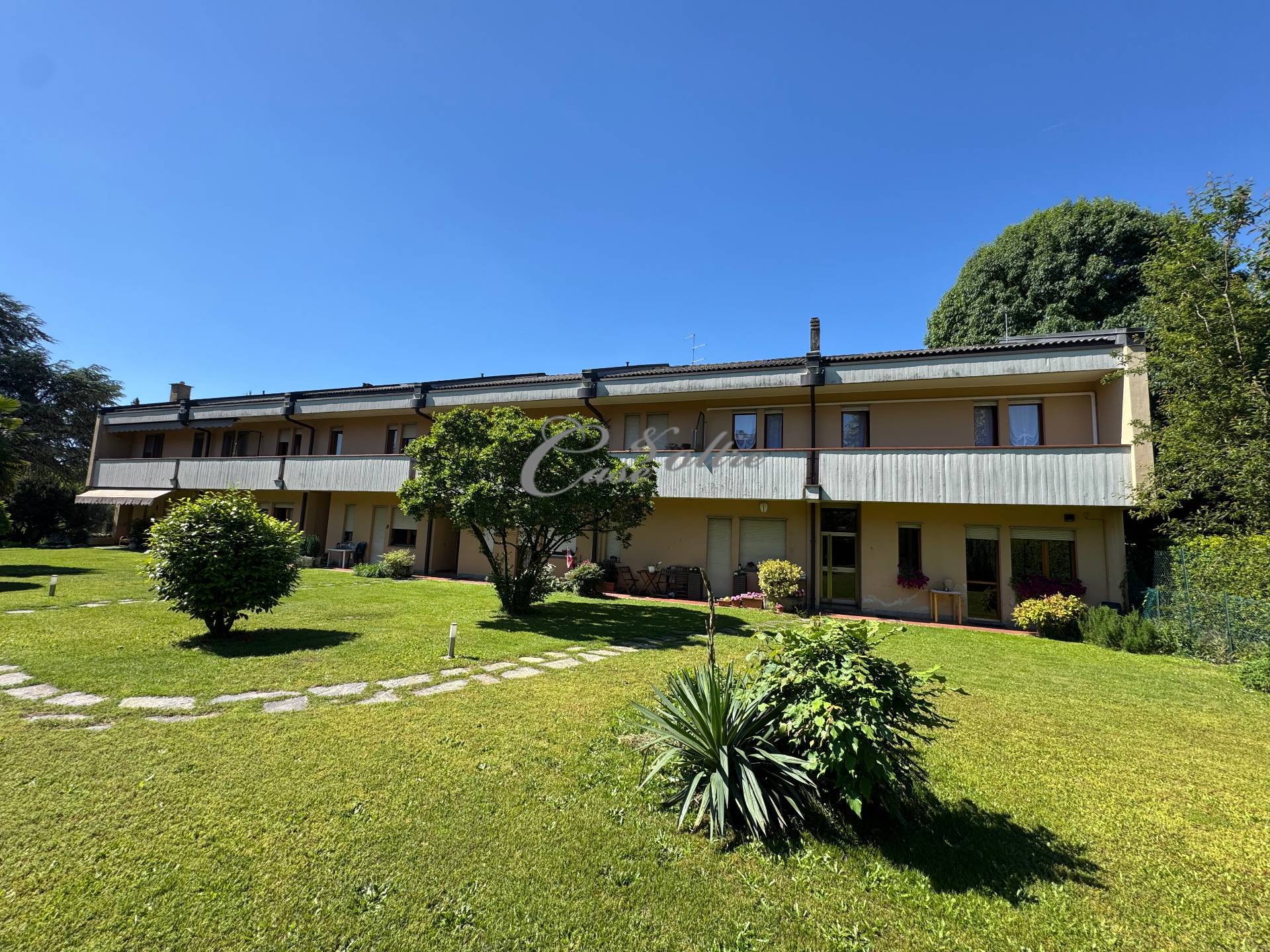Quadrilocale in affitto a Carimate, Montesolaro
