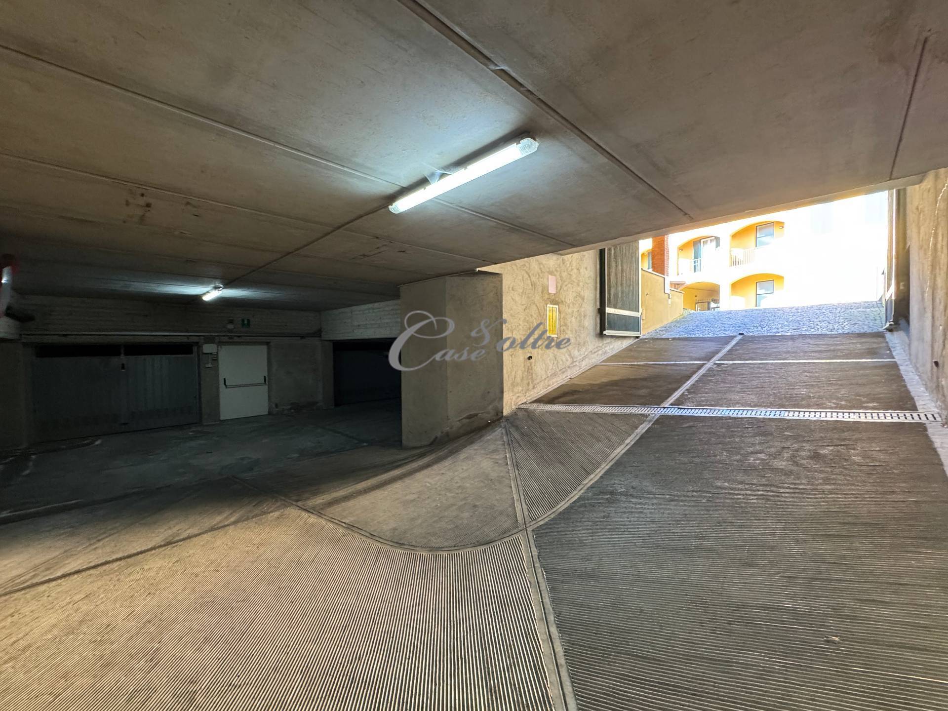 Box / Posto auto in vendita a Cermenate