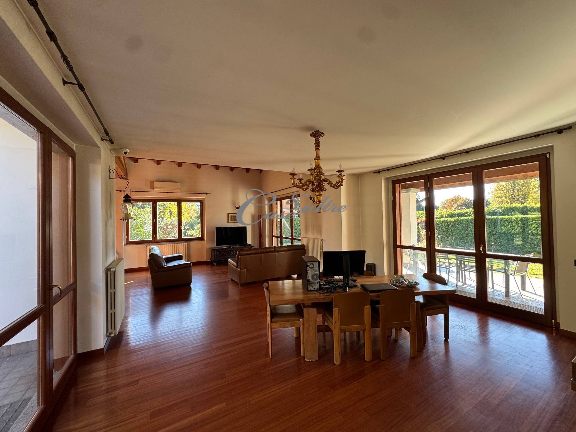 Villa in vendita a Carimate, Fagiana