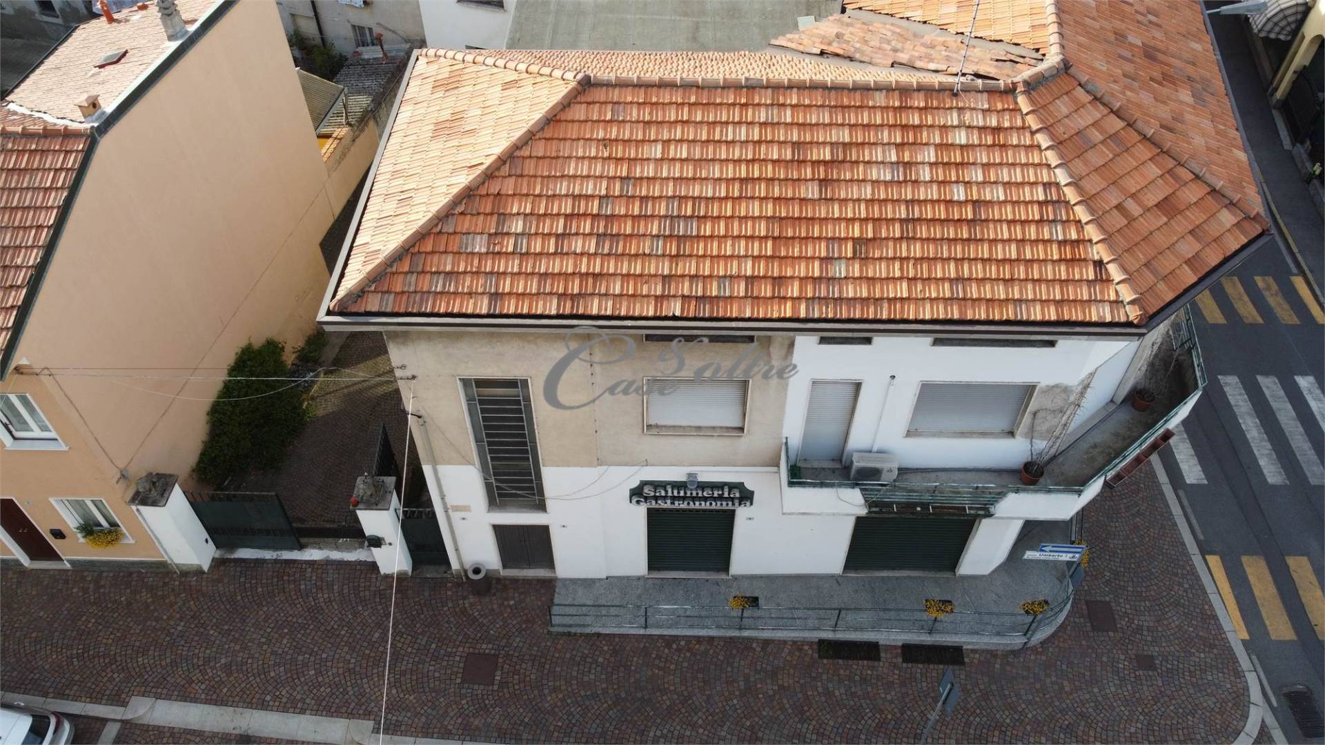 Porzione di immobile terra/cielo in vendita a Novedrate