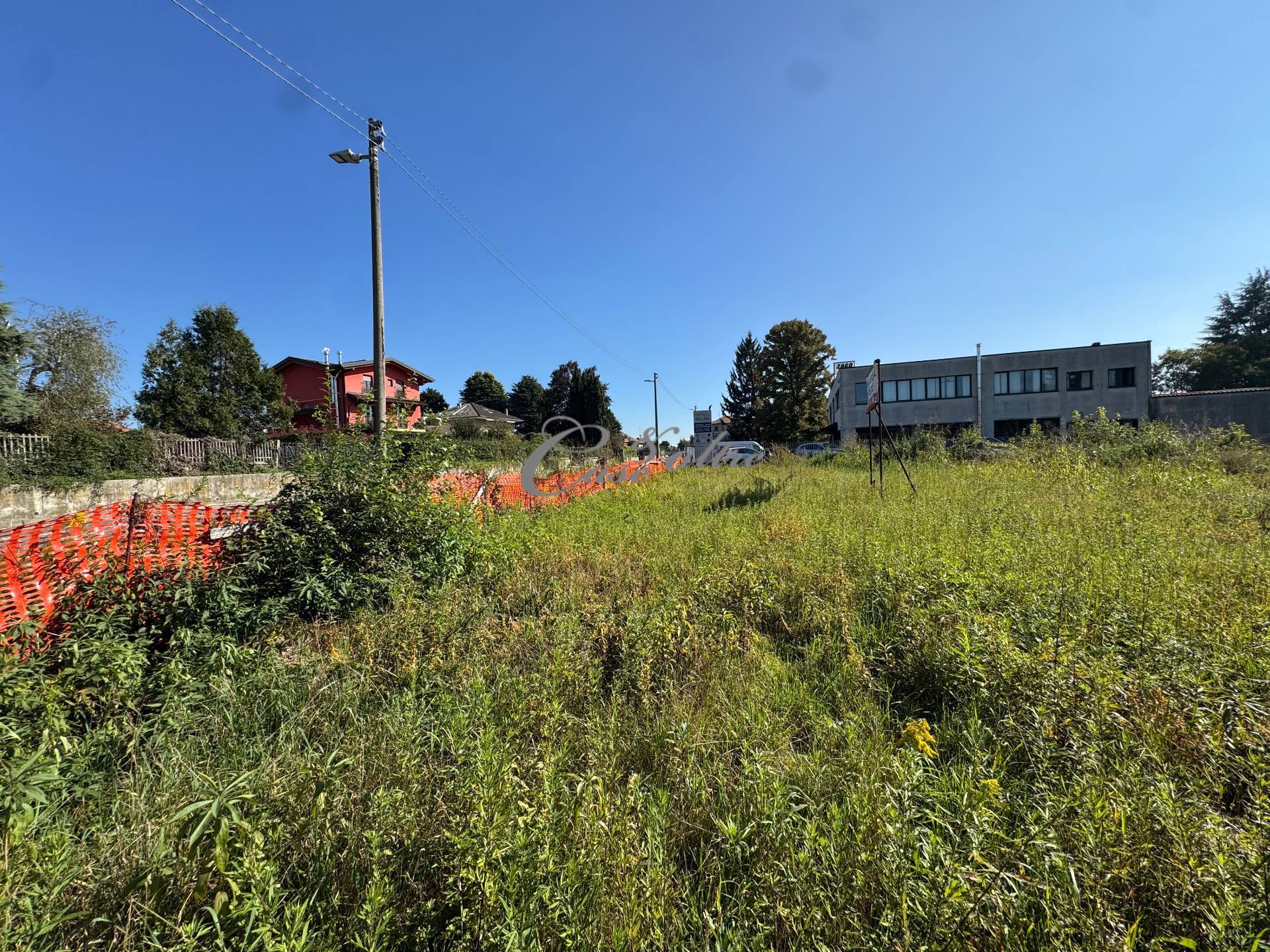 Terreno edificabile commerciale in vendita a Vertemate con Minoprio