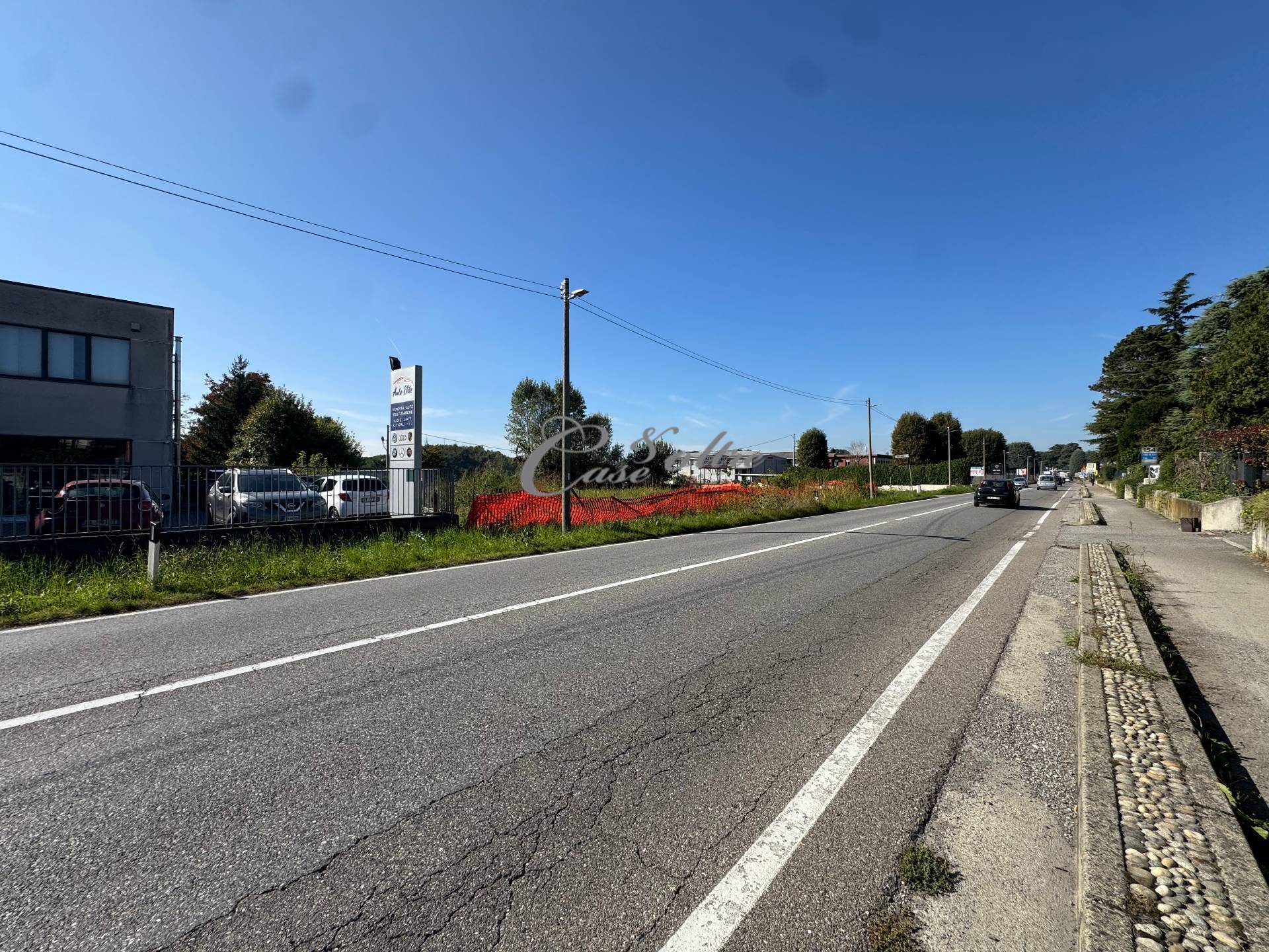 Terreno edificabile commerciale in vendita a Vertemate con Minoprio
