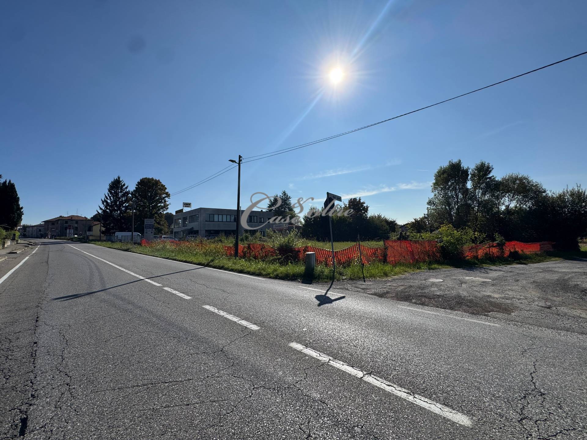 Terreno edificabile commerciale in vendita a Vertemate con Minoprio
