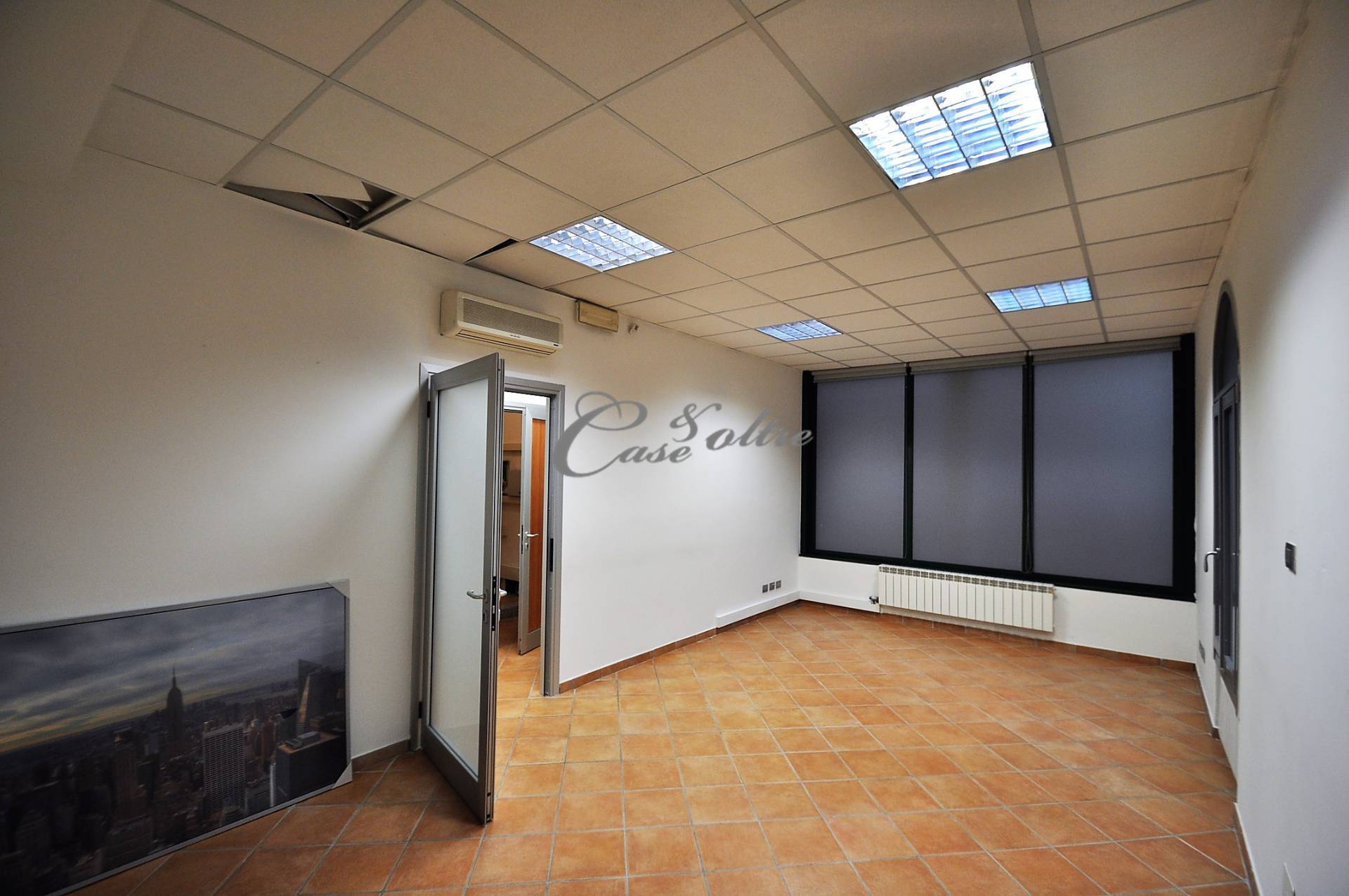 Ufficio in affitto a Figino Serenza