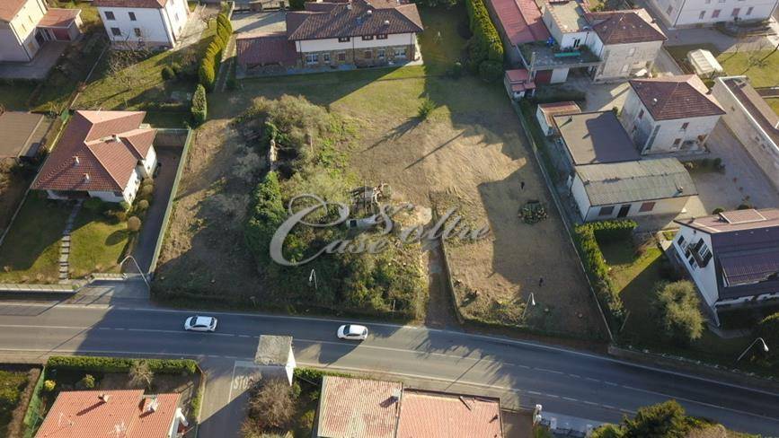 Terreno edificabile residenziale in vendita a Figino Serenza