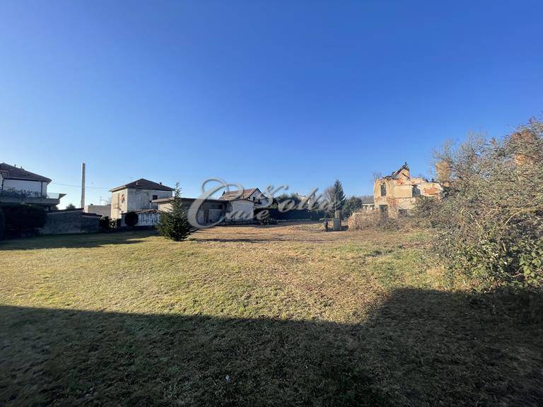 Terreno edificabile residenziale in vendita a Figino Serenza