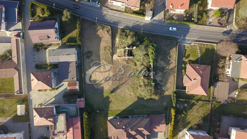 Terreno edificabile residenziale in vendita a Figino Serenza