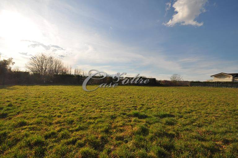 Terreno edificabile residenziale in vendita a Cermenate