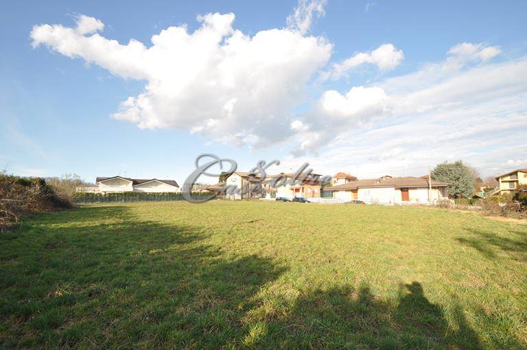 Terreno edificabile residenziale in vendita a Cermenate