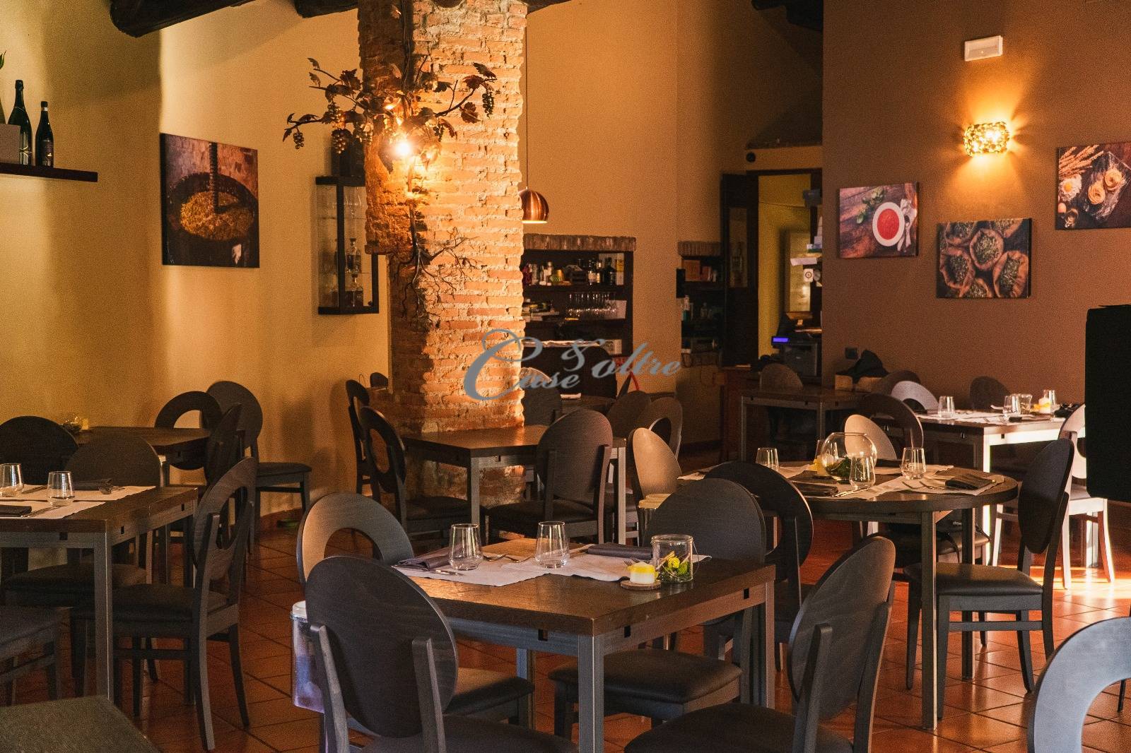 Attivit commerciale in vendita a Carimate