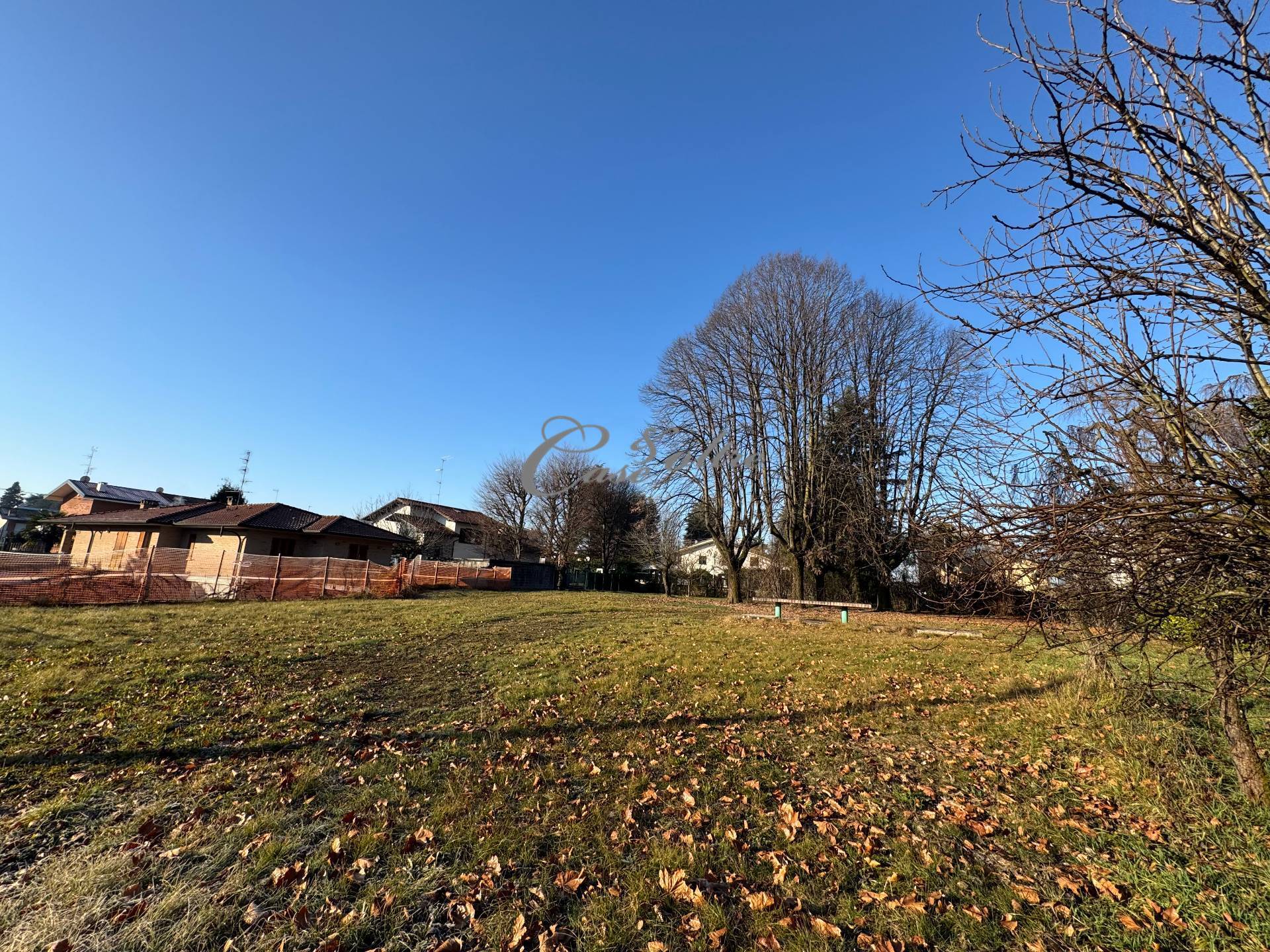 Terreno edificabile residenziale in vendita a Rovellasca