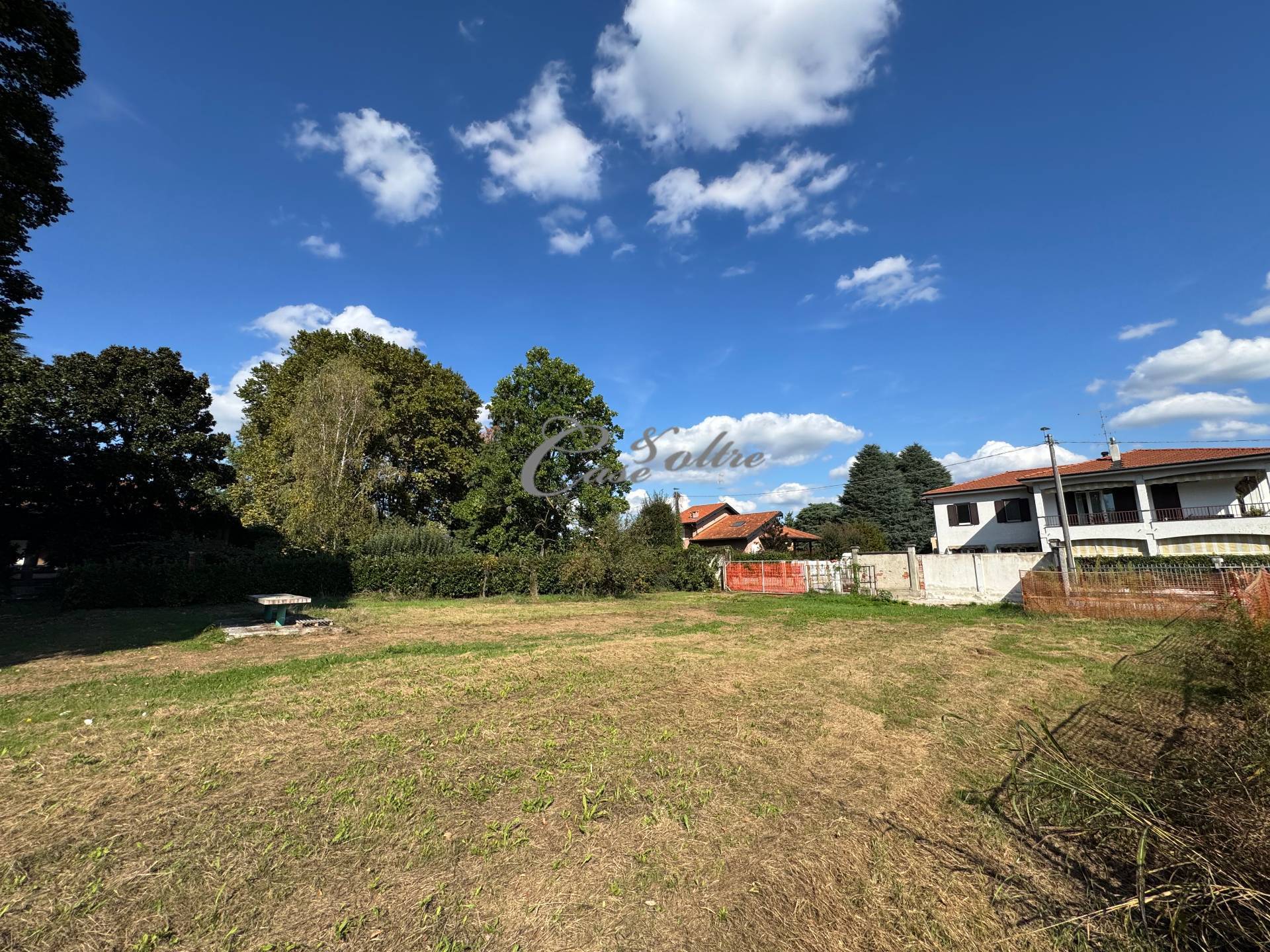 Terreno edificabile residenziale in vendita a Rovellasca