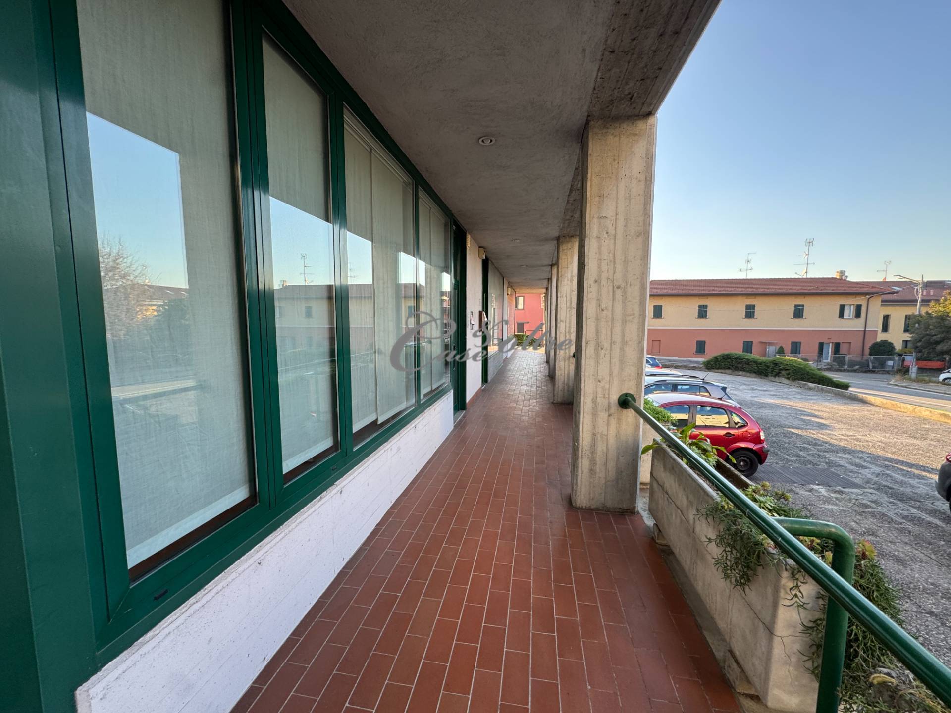 Ufficio in affitto a Figino Serenza