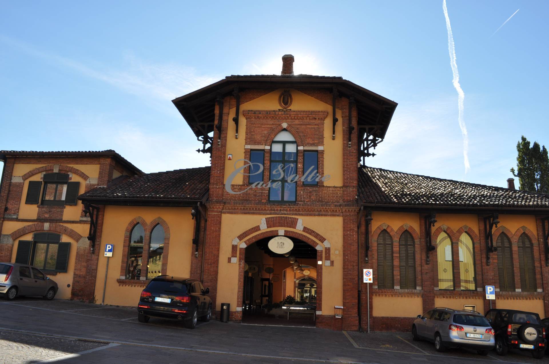 Locale commerciale in affitto a Carimate