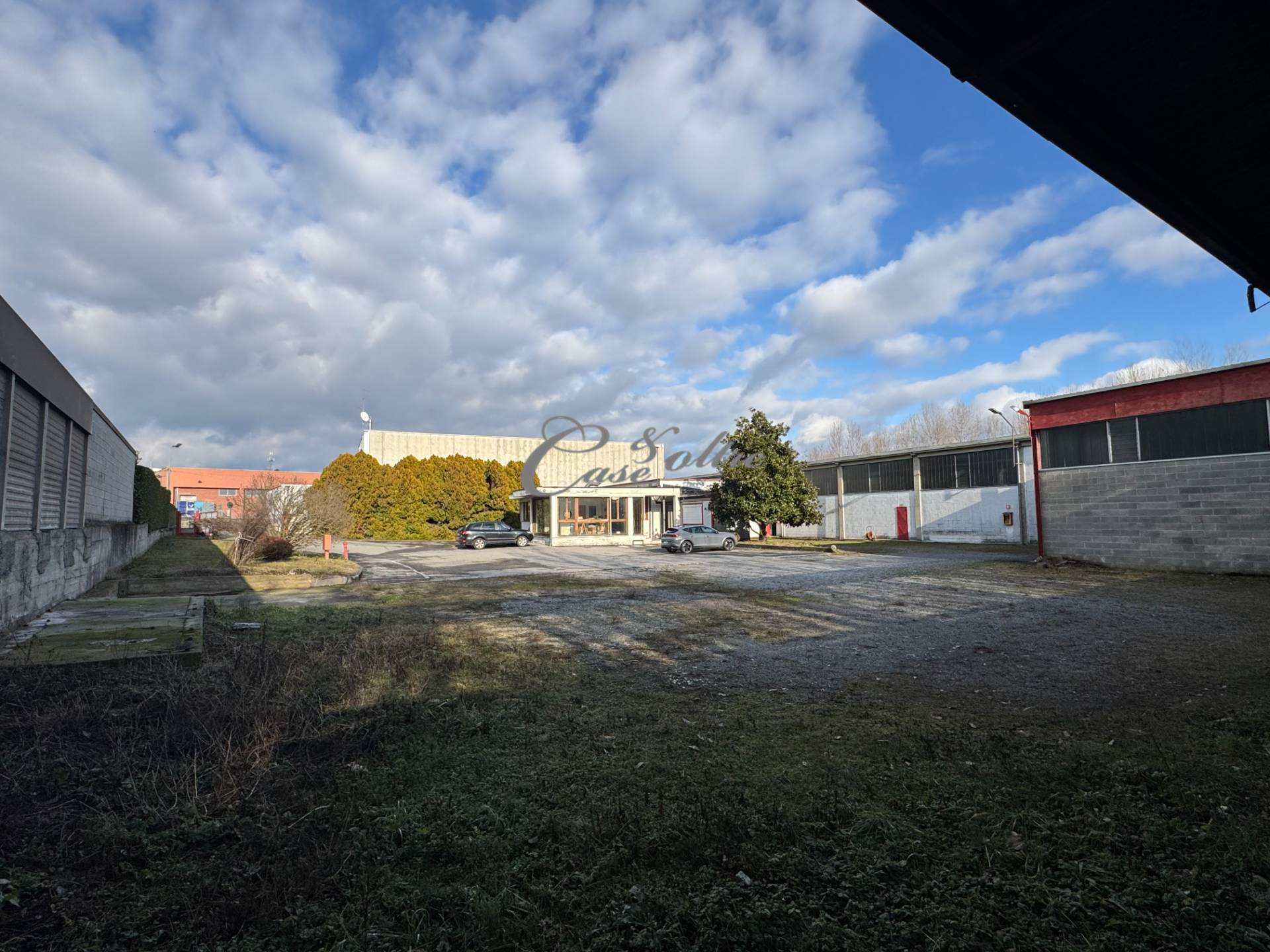 Capannone in vendita a Cant