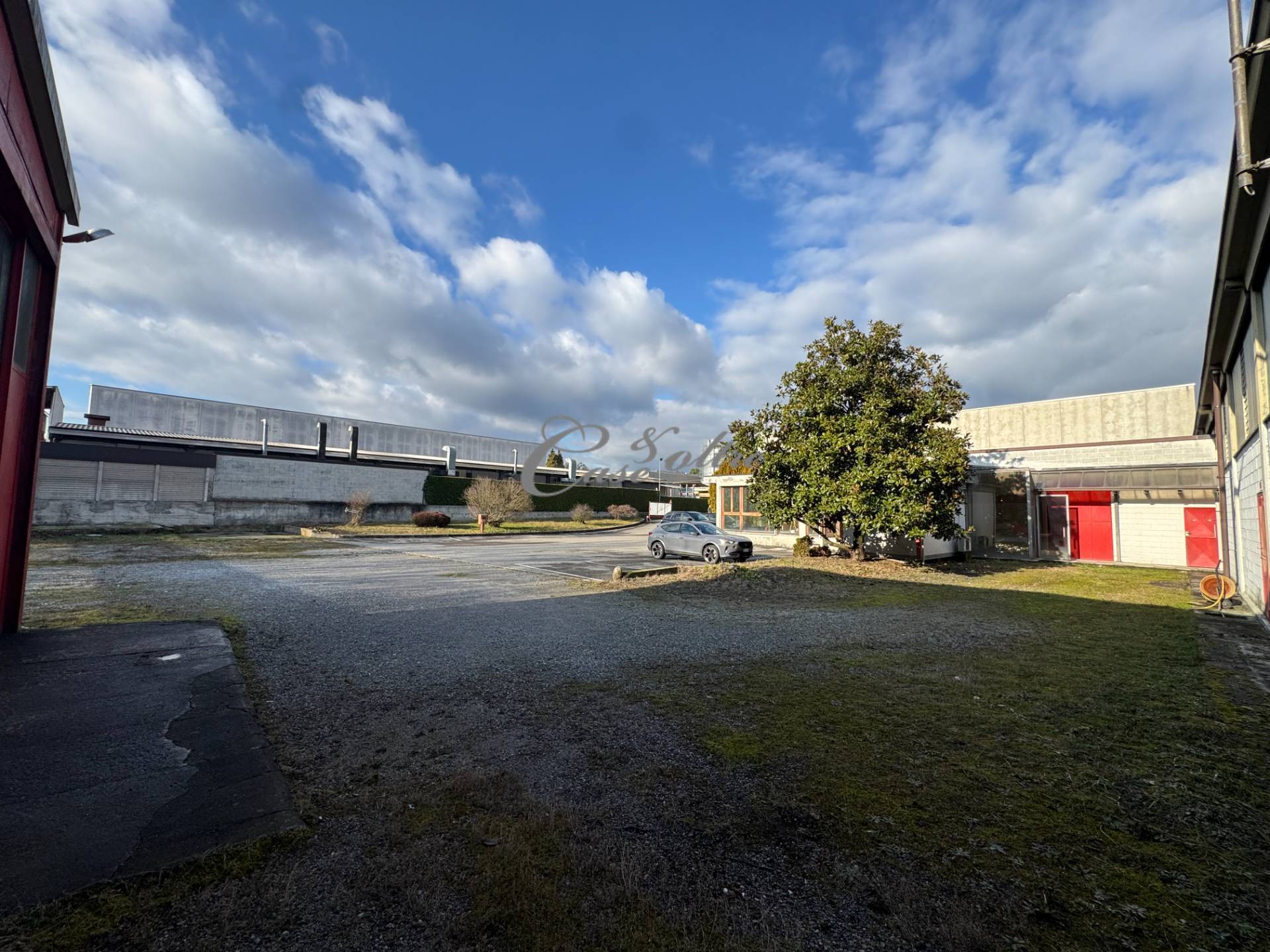 Capannone in vendita a Cant