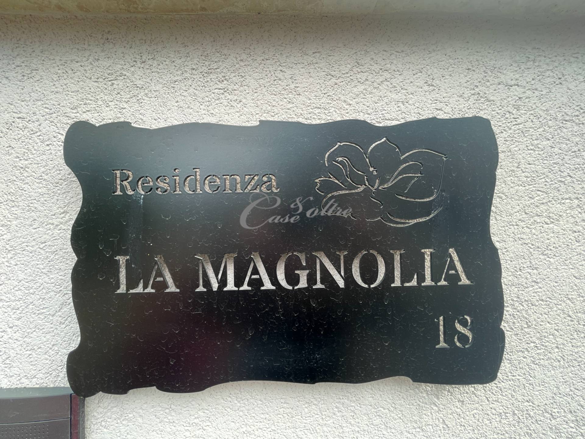 Box o garage in vendita a Seregno