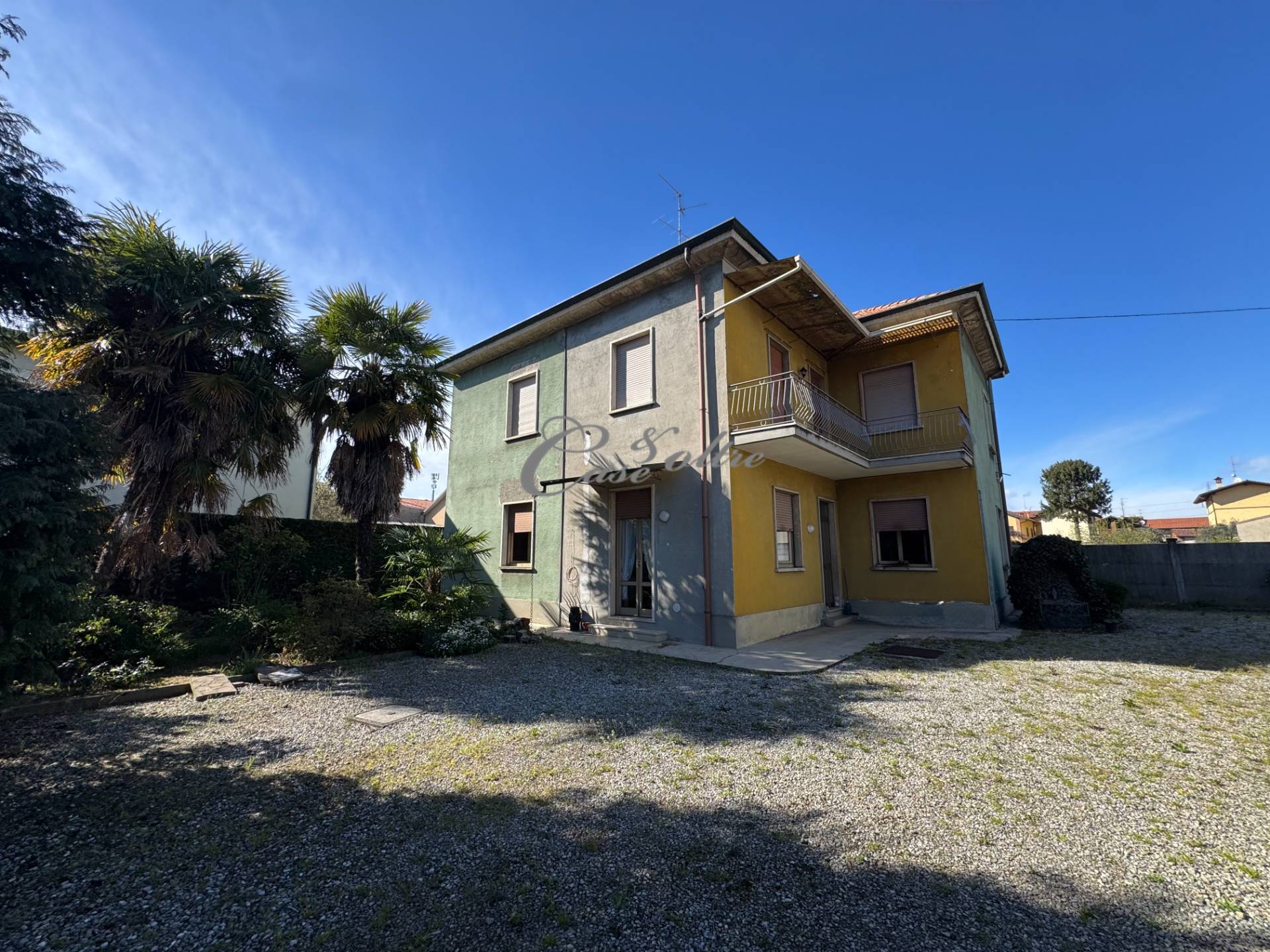 Casa indipendente in vendita a Mariano Comense, Perticato