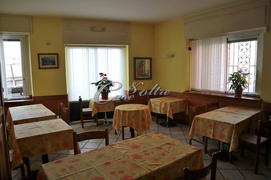 Bar/Ristorante in affitto a Cermenate, Asnago