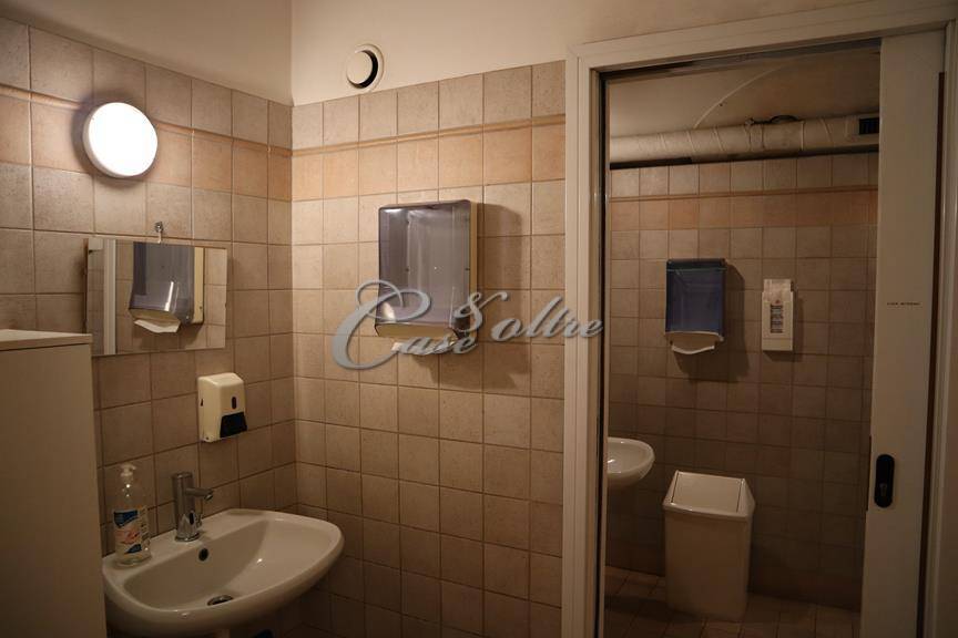 Bar/Ristorante in affitto a Cermenate, Asnago