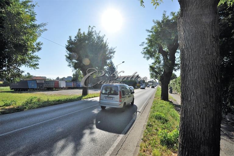 Terreno edificabile industriale in vendita a Cermenate