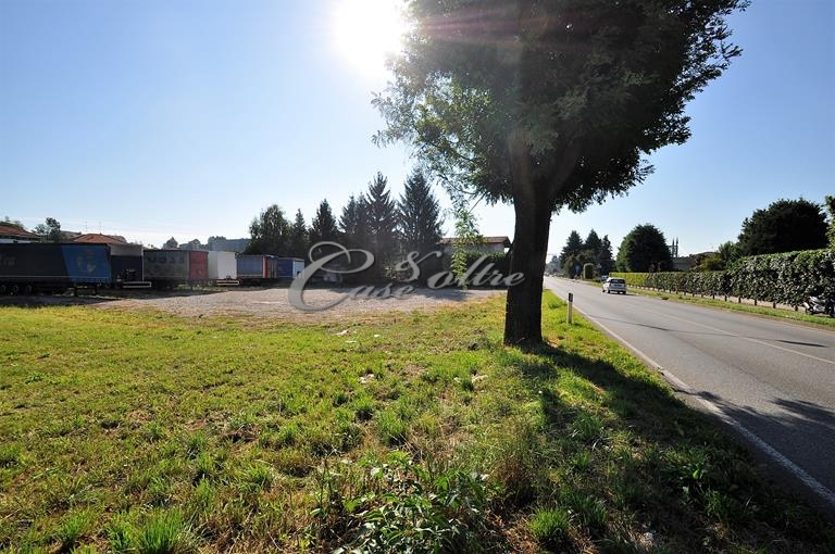 Terreno edificabile industriale in vendita a Cermenate