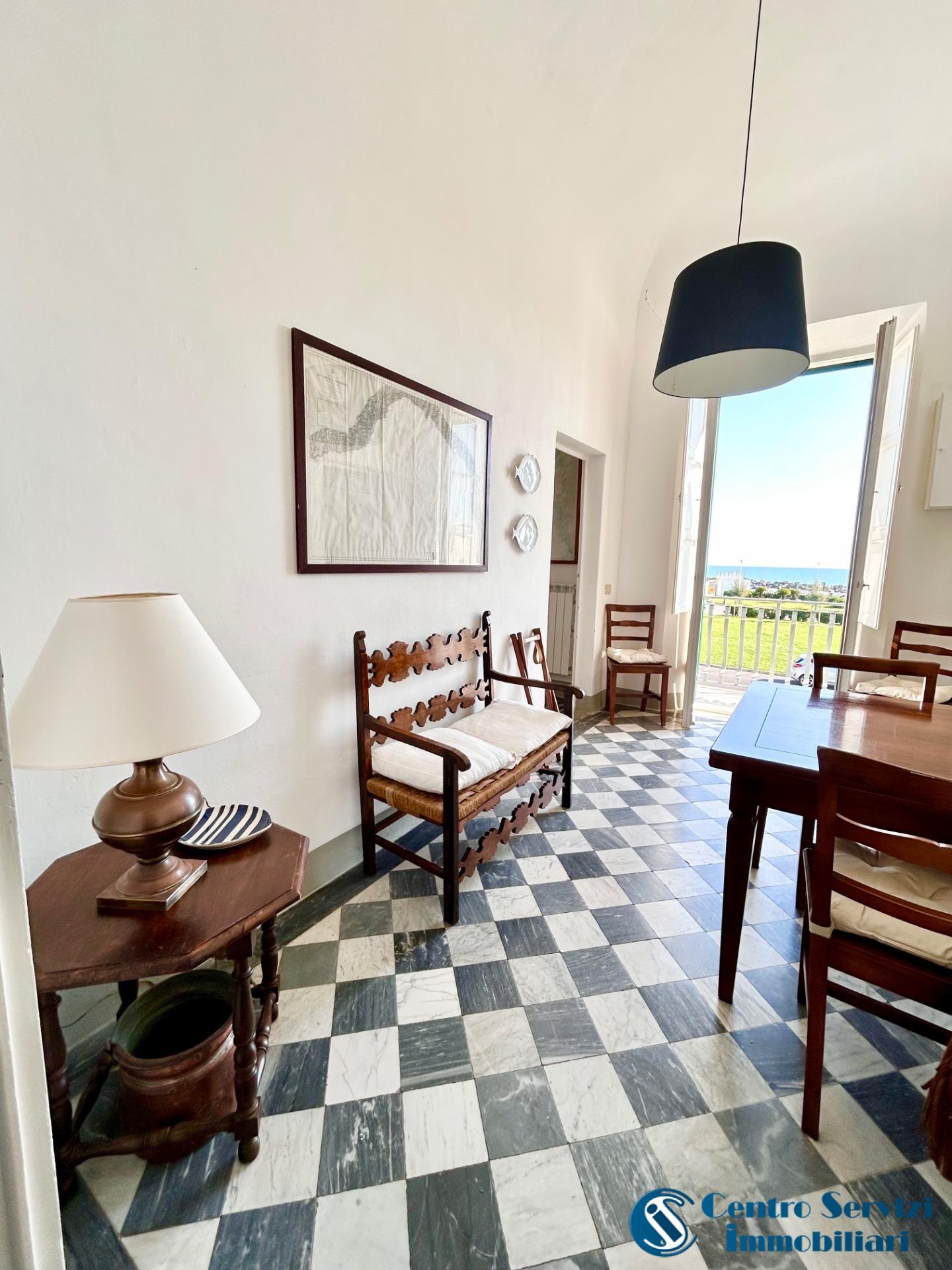 Appartamento arredato in affitto, Pisa marina di