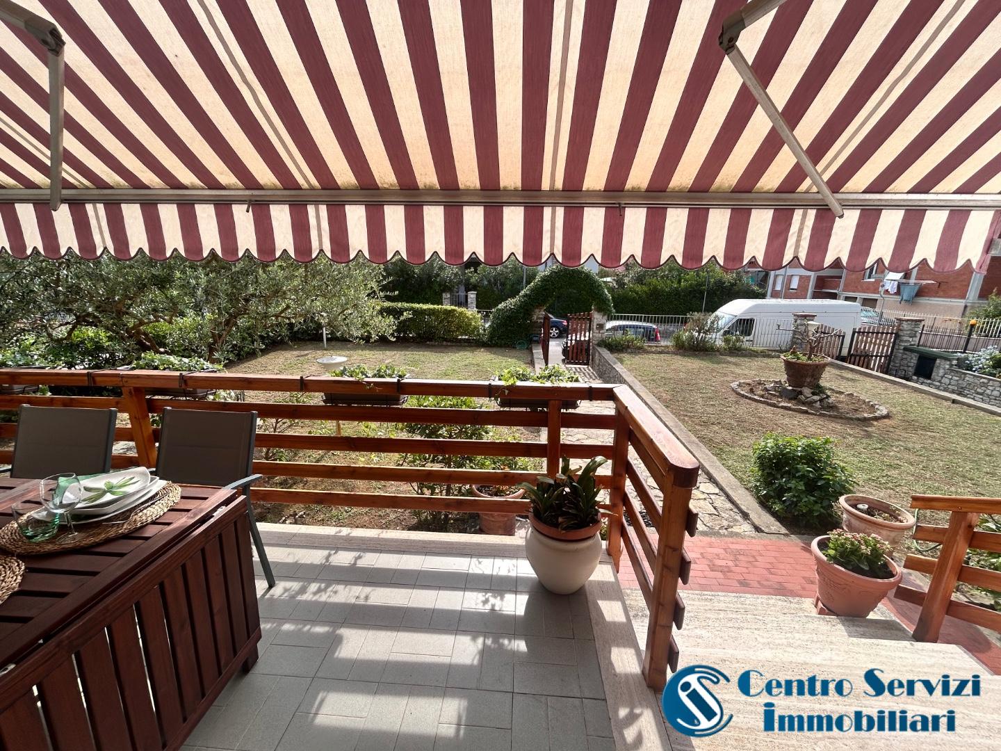 Appartamento con giardino, Pisa marina di