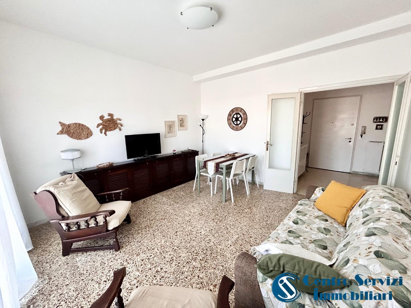 Trilocale arredato in affitto, Pisa tirrenia