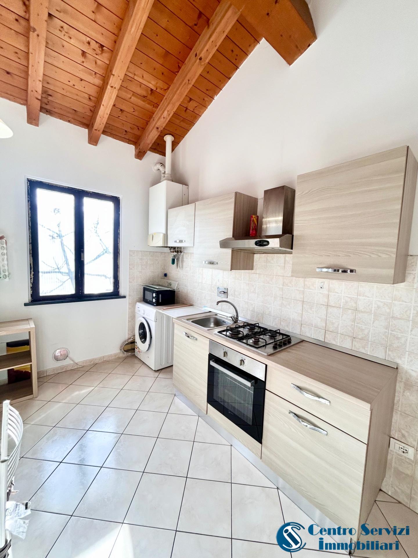 Villa arredata in affitto, Pisa marina di