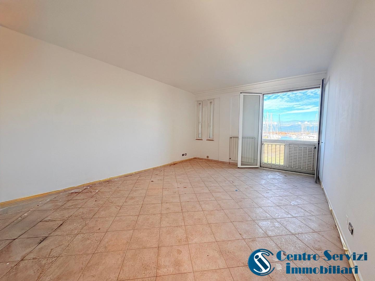 Bilocale nuovo, Pisa marina di