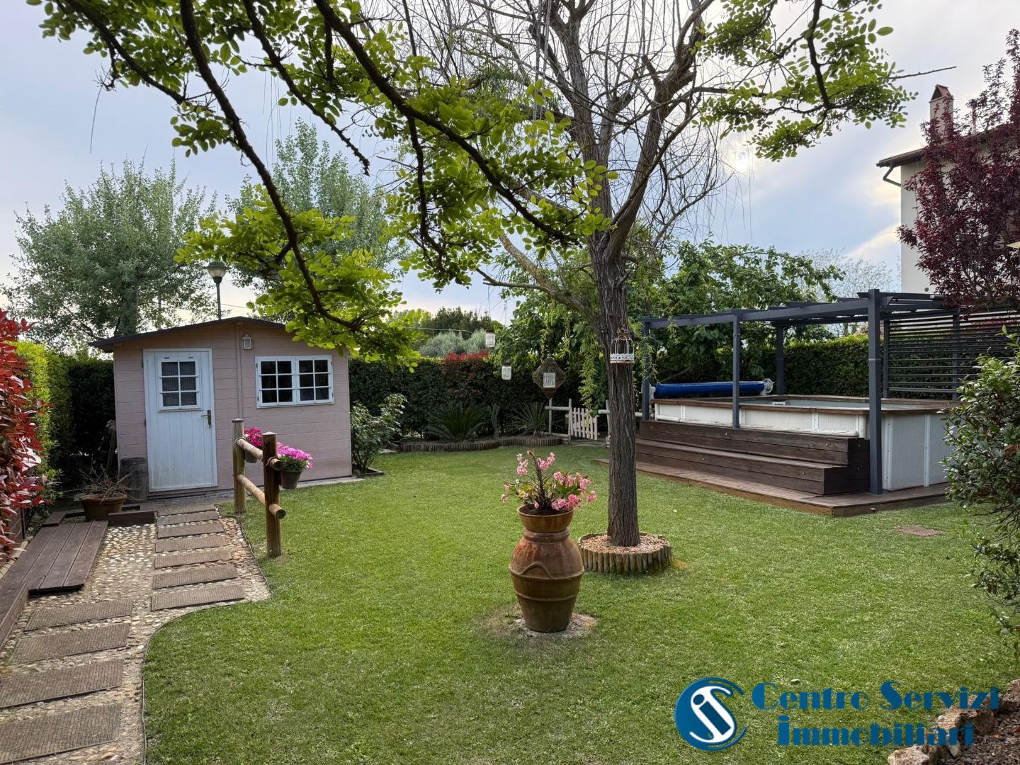 Rustico con giardino, Pisa marina di