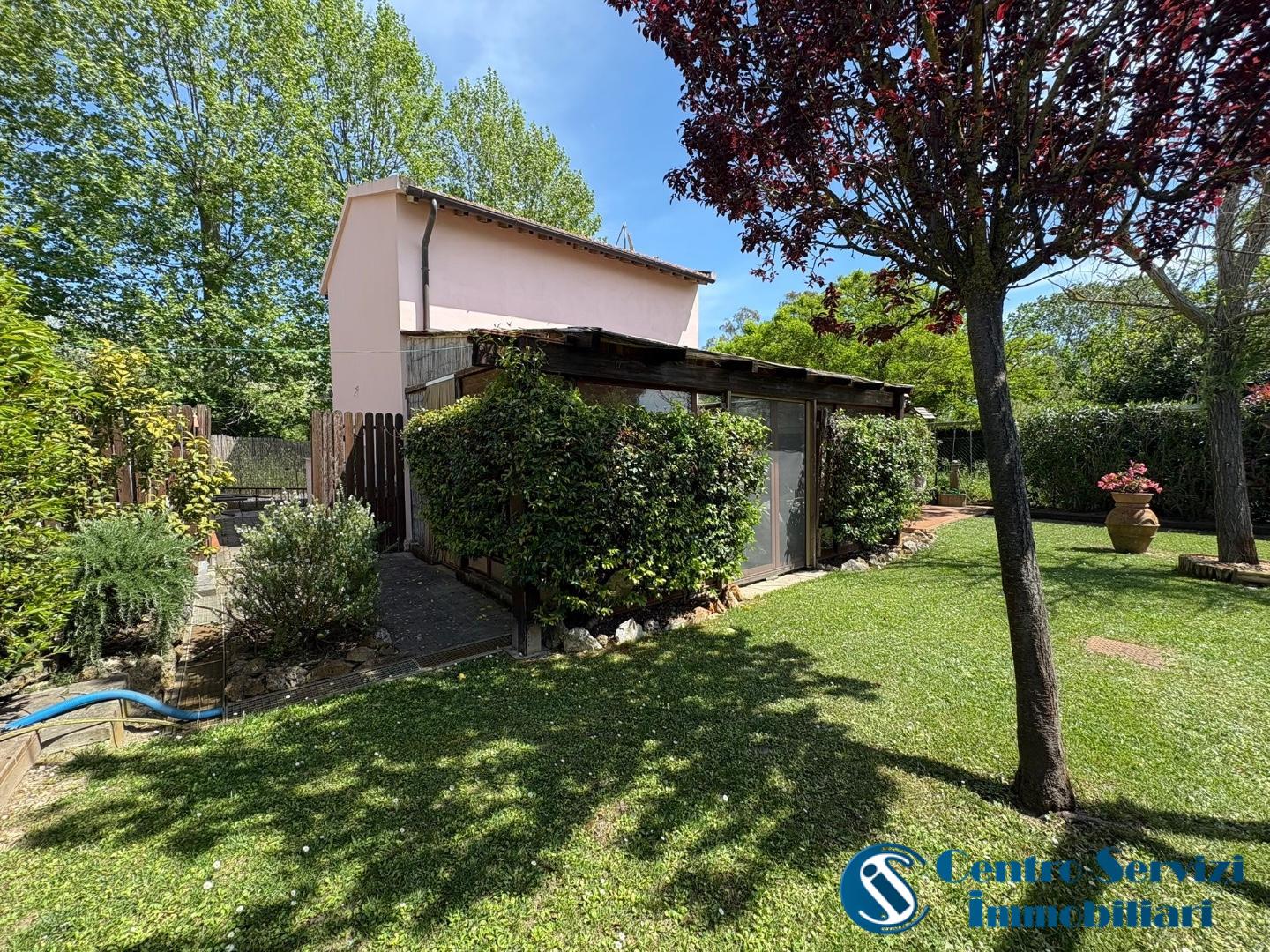 Rustico con giardino, Pisa marina di