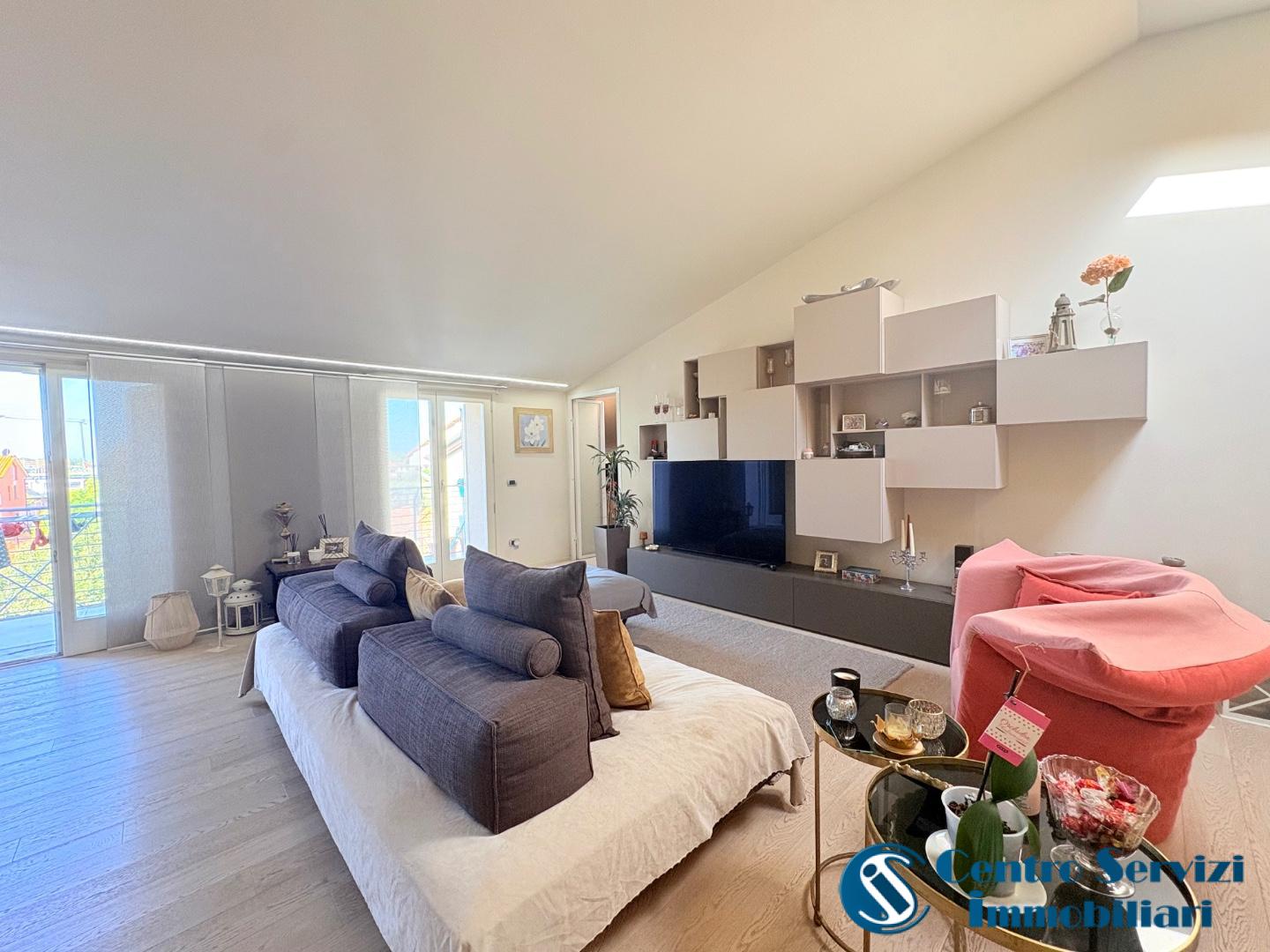 Attico con terrazzo, San Giuliano Terme ghezzano